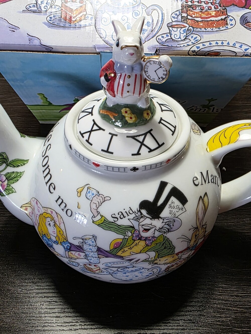 Alice In Wonderland Cafe - Tea Pot By Paul Cardew - 48 Oz - New In Box